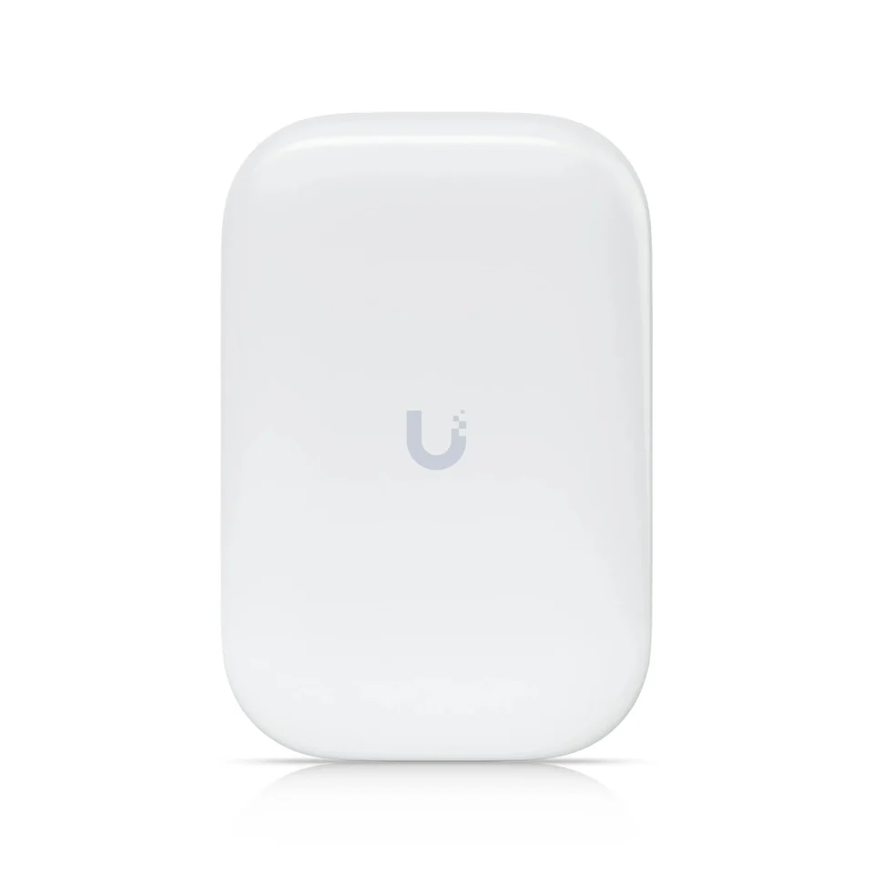 UACC-UK-Ultra-Panel-Antenna_Ubiquiti_1